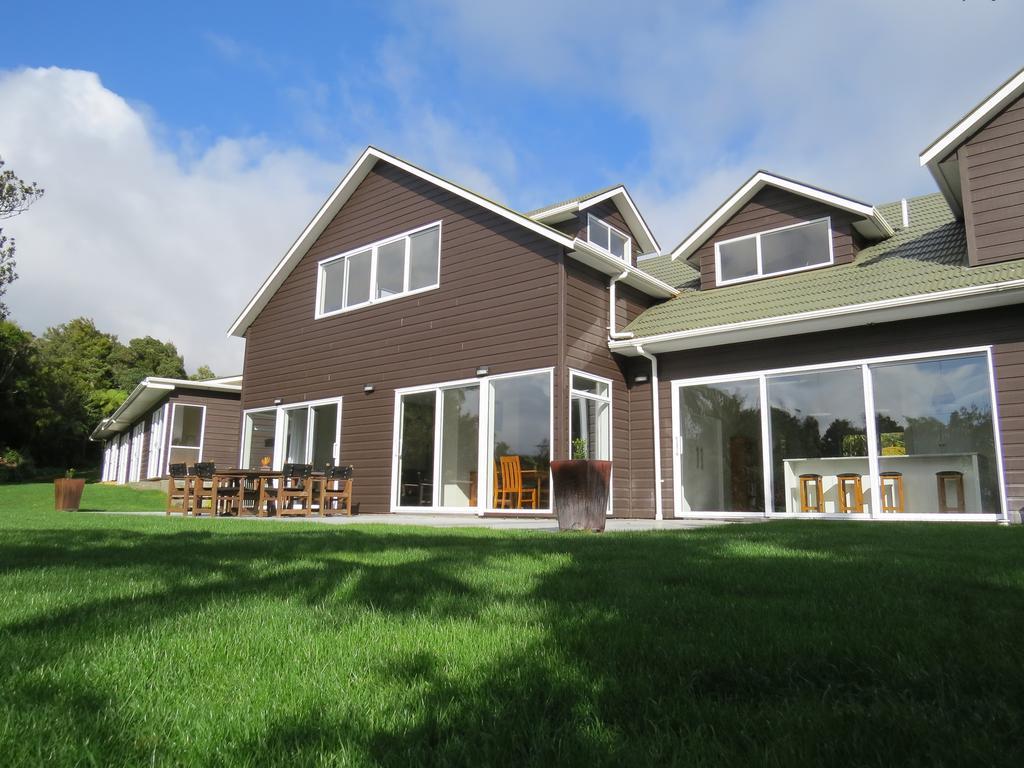 Patuha Rainforest Retreat Okato エクステリア 写真